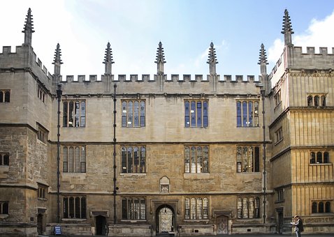 Pearl & Coutts Comment On London Office Space Shortage