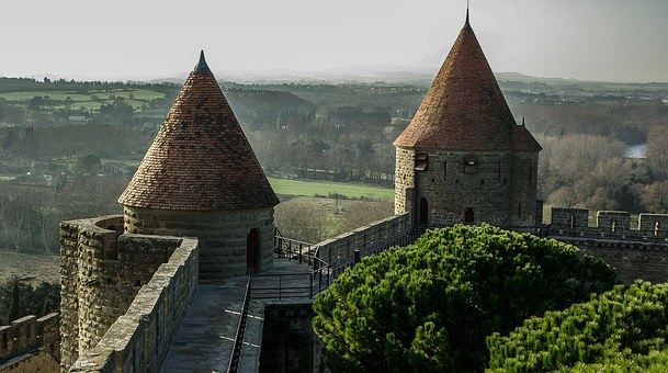 10 Must See Things in the Provence Area of France by:Orson Johnson
