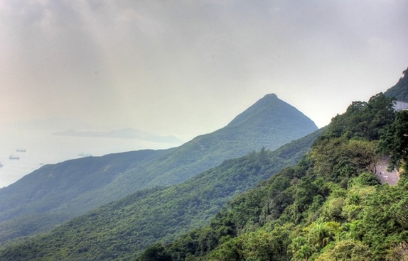Cheap Holidays to Hong Kong - A Getaway to Infinite Pleasures by:Shalini Agrawal