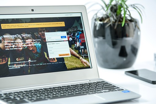 Improve Your Online Presence – Hire Professional Coders Online