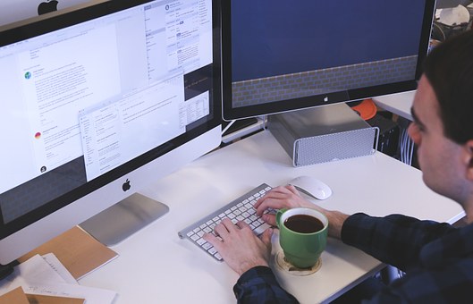 Keep yourself up to date with online college degree