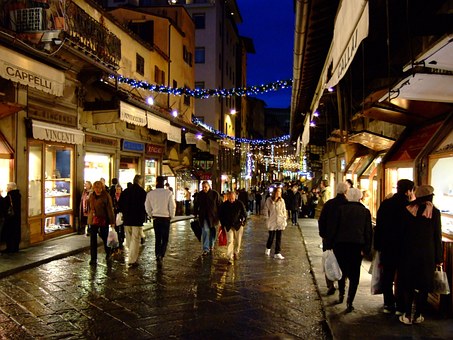 Reservations Master: Customized European Tours With A Difference by:Toan Dinh