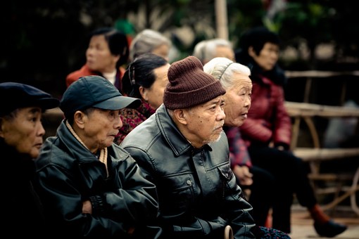 Himfr.com Reports Best Buy Plans To Open 4-5 Stores Next Year In China.
