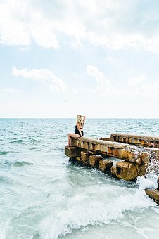 Benefits of Cheap Life Insurance for Young Couples