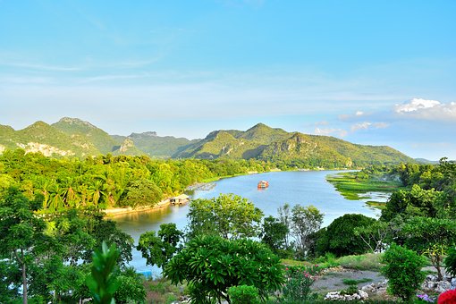 My Love Affair With Thailand by:Kevin Butters